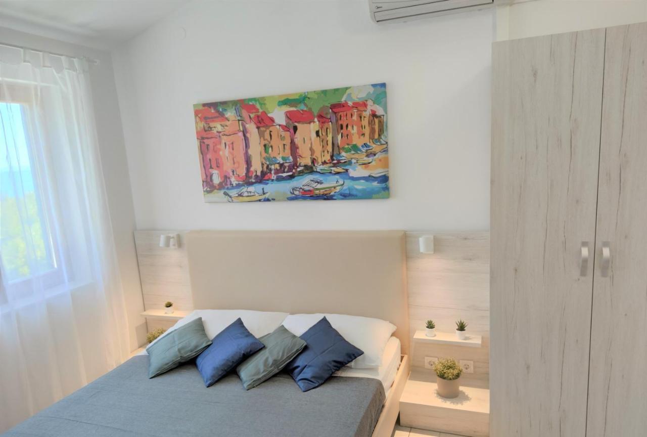 Apartments Riba Vis Dış mekan fotoğraf