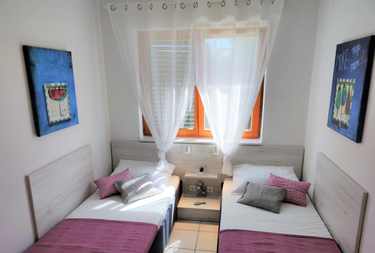 Apartments Riba Vis Dış mekan fotoğraf