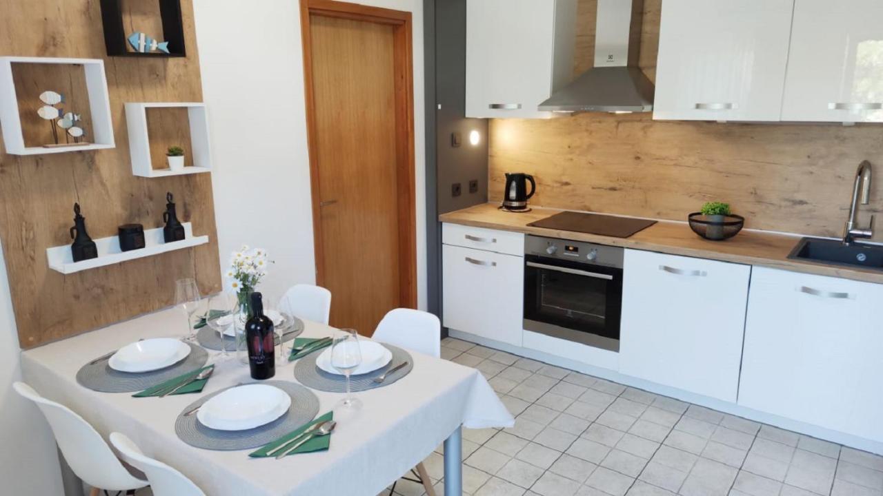 Apartments Riba Vis Dış mekan fotoğraf