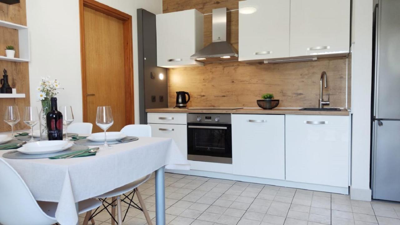Apartments Riba Vis Dış mekan fotoğraf