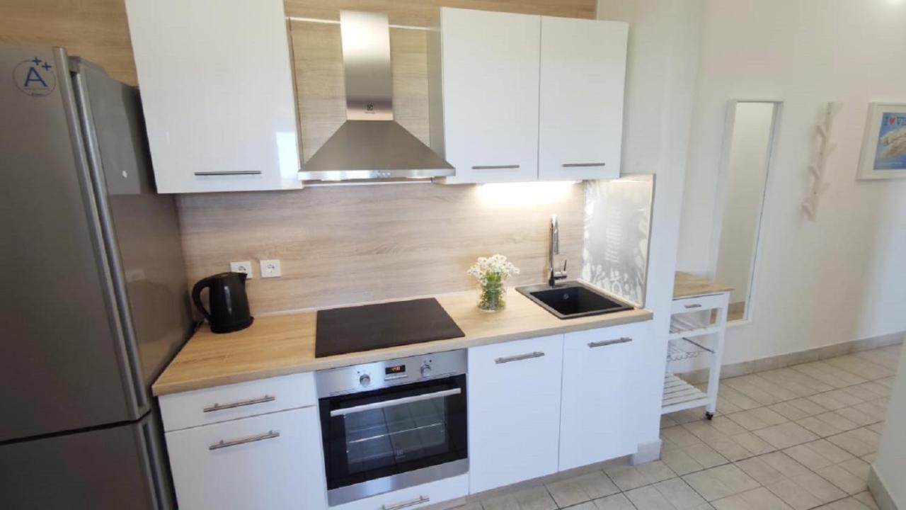 Apartments Riba Vis Dış mekan fotoğraf