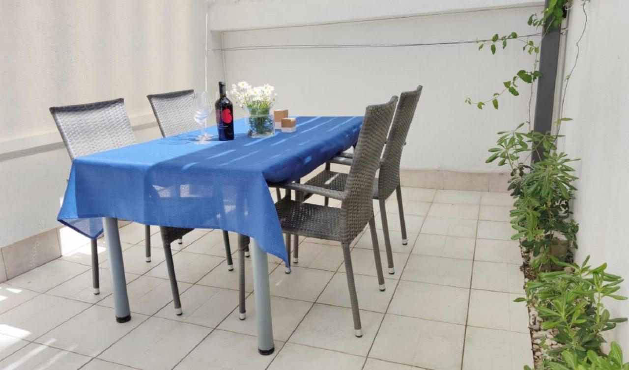 Apartments Riba Vis Dış mekan fotoğraf