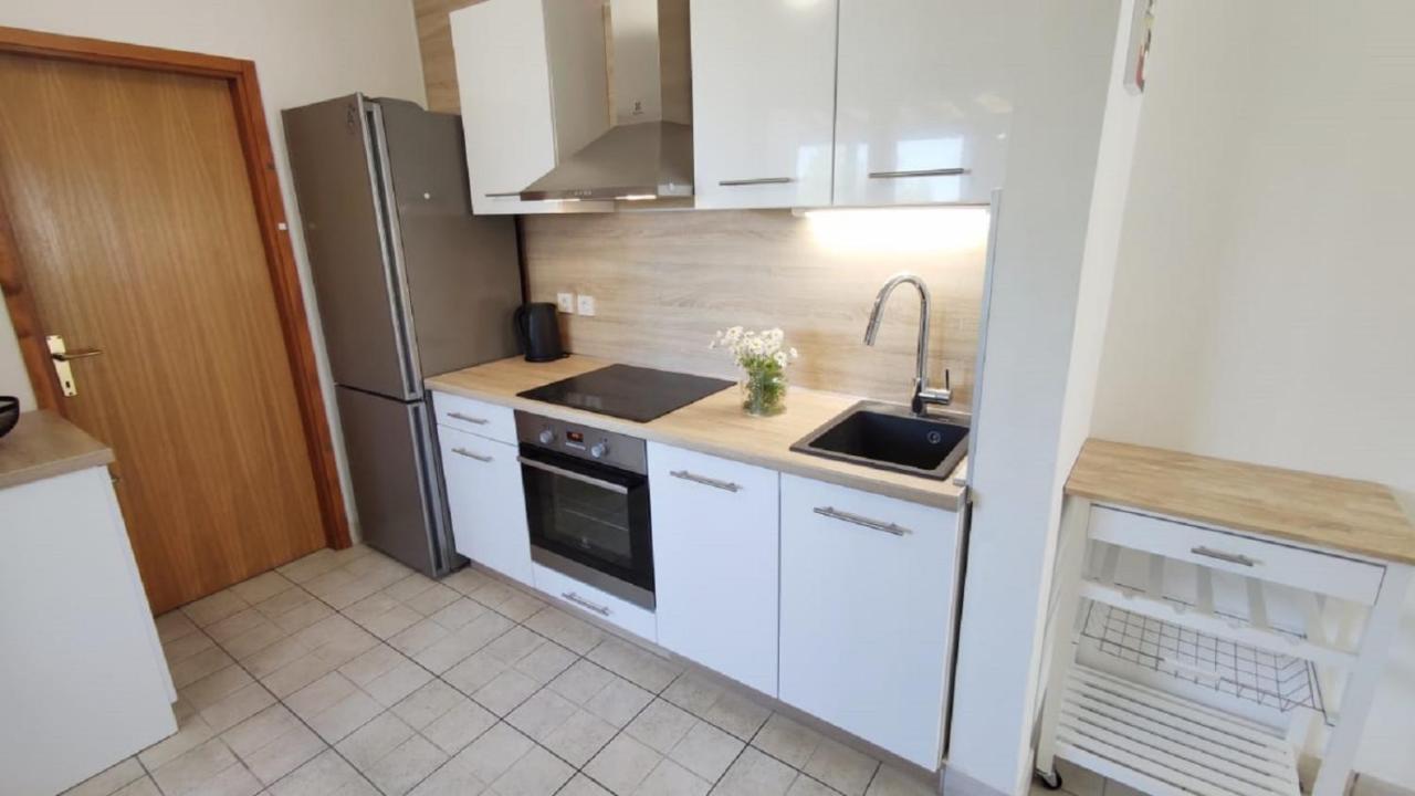 Apartments Riba Vis Dış mekan fotoğraf